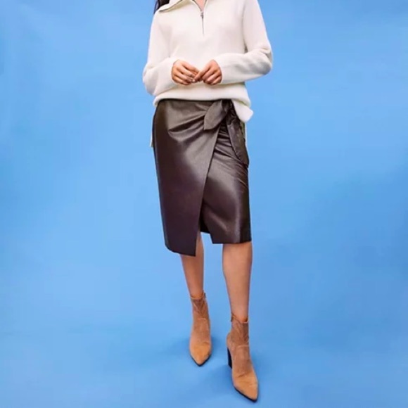 Ann Taylor Faux Leather Wrap Pencil Skirt 💜 - Picture 4 of 10